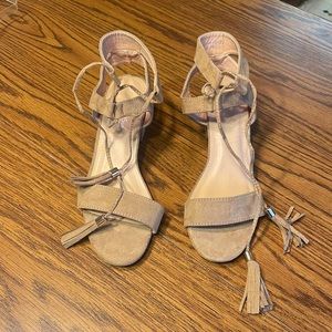 TRENDSup collection women’s Darcy – 22 ankle strap heels, size 8.5.